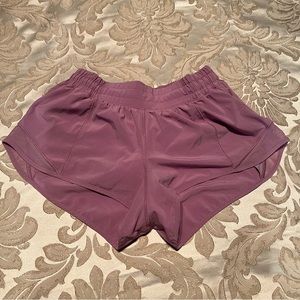 Lululemon Hotty Hot short
